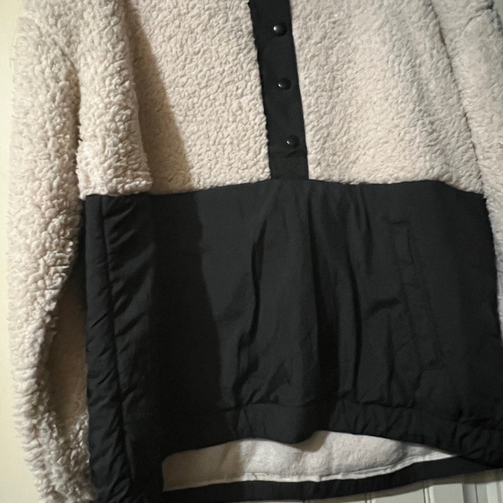 Lou & Grey Cream and Black Sherpa Jacket